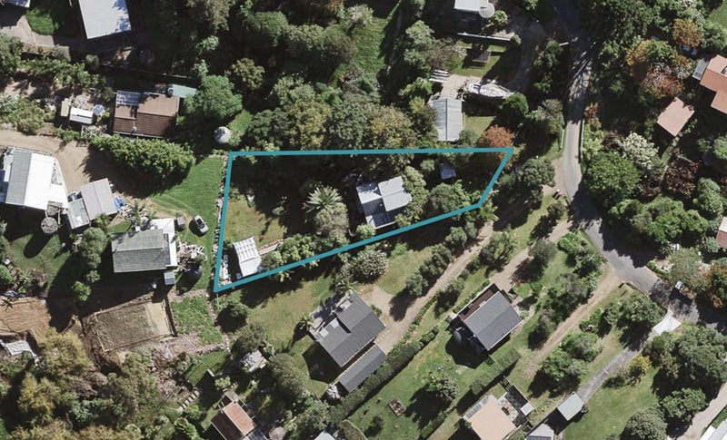 12 Trig Hill Road, Onetangi, Waiheke Island - Carousel 1