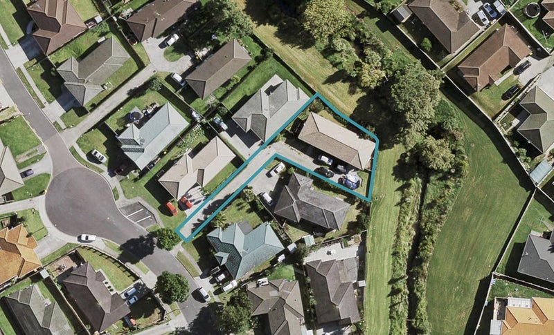 52 Castlefinn Drive, Weymouth, Auckland - Carousel 1