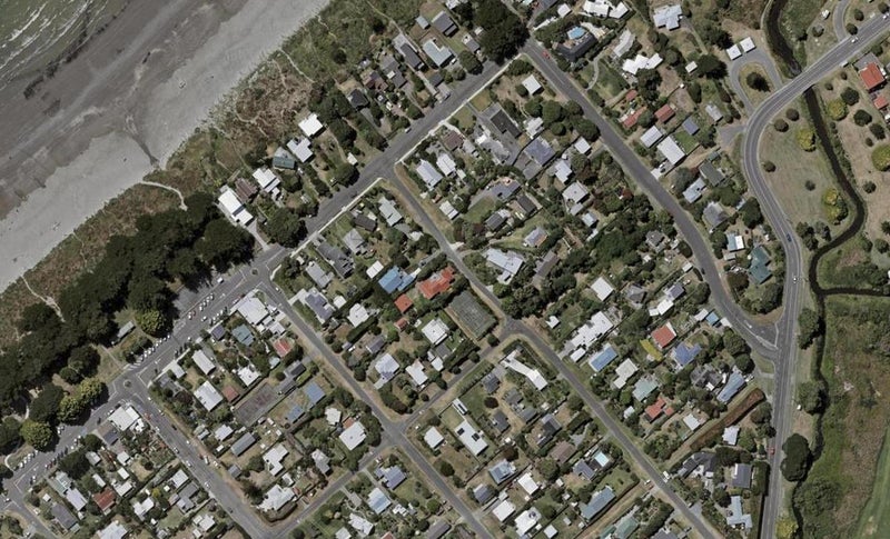 6 Hona Street, Waikanae Beach, Waikanae - Carousel 1