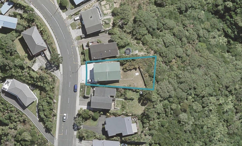 2/112 Dowse Drive, Maungaraki, Lower Hutt - Carousel 1