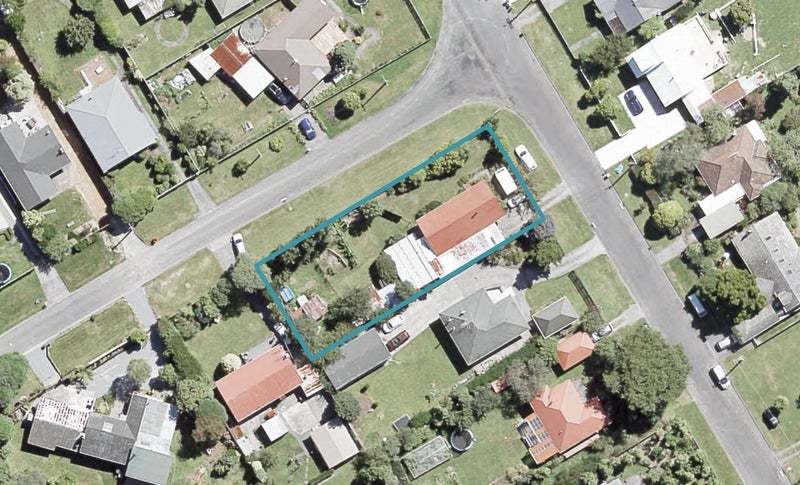 22 MacLaren Street, Maymorn, Upper Hutt - Carousel 1