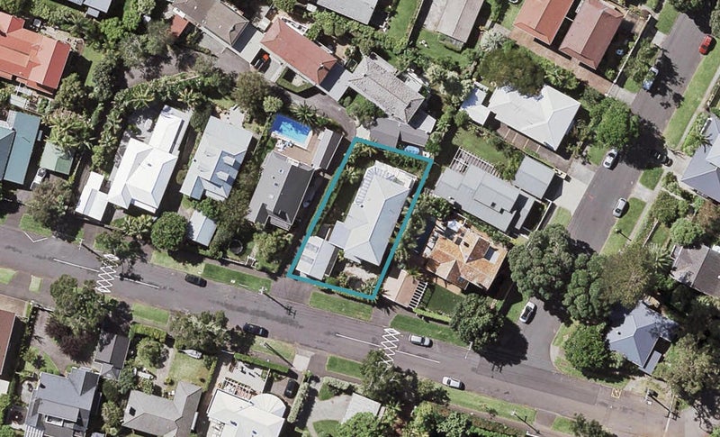 7 Takarunga Road, Devonport, Auckland - Carousel 1