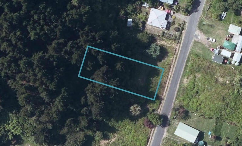 19 Opoutama Road, Māhia - Carousel 1
