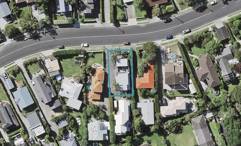 45 Williamson Avenue, Belmont, Auckland - Carousel 1