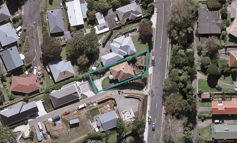 56 Lorna Street, Lynmouth, New Plymouth - Carousel 1