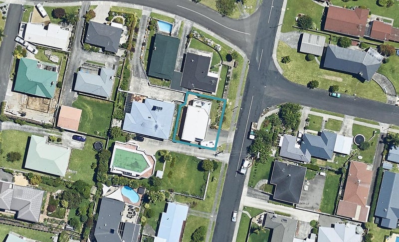 61 Goods Road, Otumoetai, Tauranga - Carousel 1