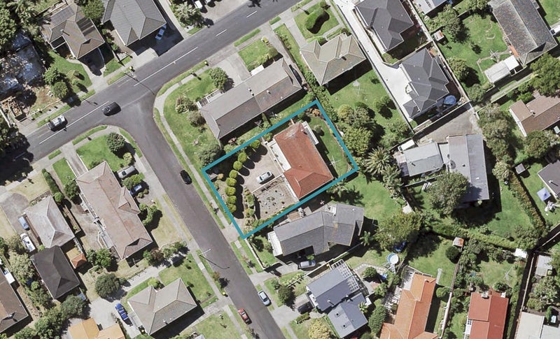 43 Sorrel Crescent, Bucklands Beach, Auckland - Carousel 1