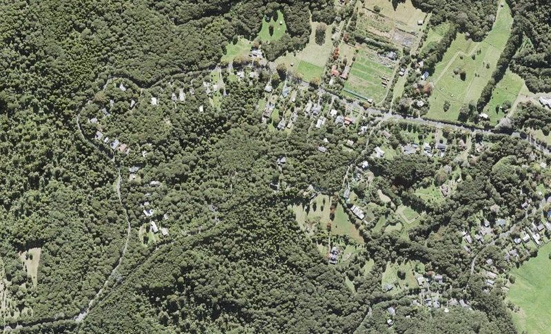 9 Hayes Road, Henderson Valley, Auckland - Carousel 1