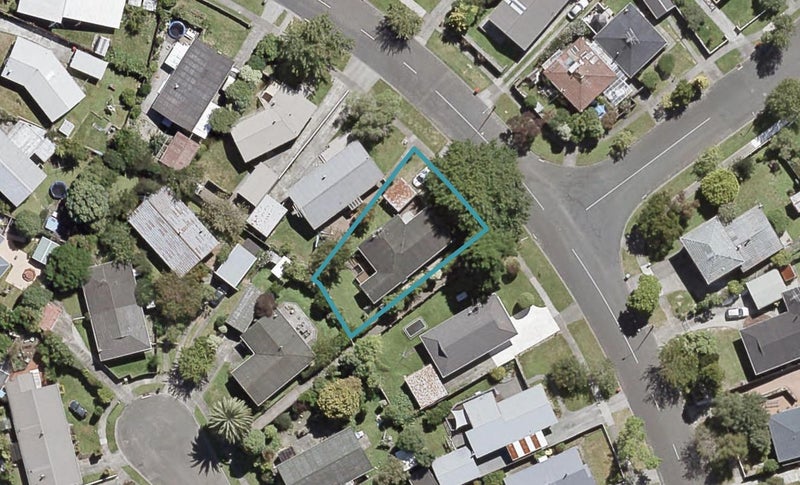 109 California Drive, Totara Park, Upper Hutt - Carousel 1
