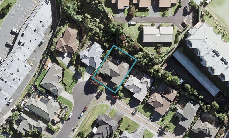 12 Sunvista Avenue, Oteha, Auckland - Carousel 1