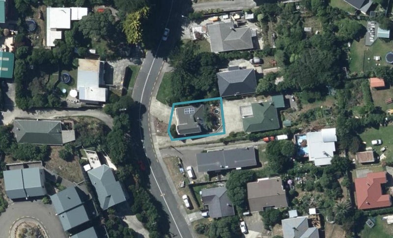 13A VIEW Road, TITAHI BAY, PORIRUA - Carousel 1