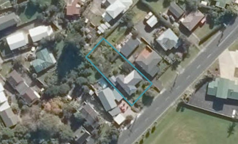 8 Handforth Street, Onerahi, Whangarei - Carousel 1