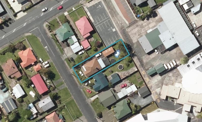 1 Cooke Street, Avenues, Whangarei - Carousel 1