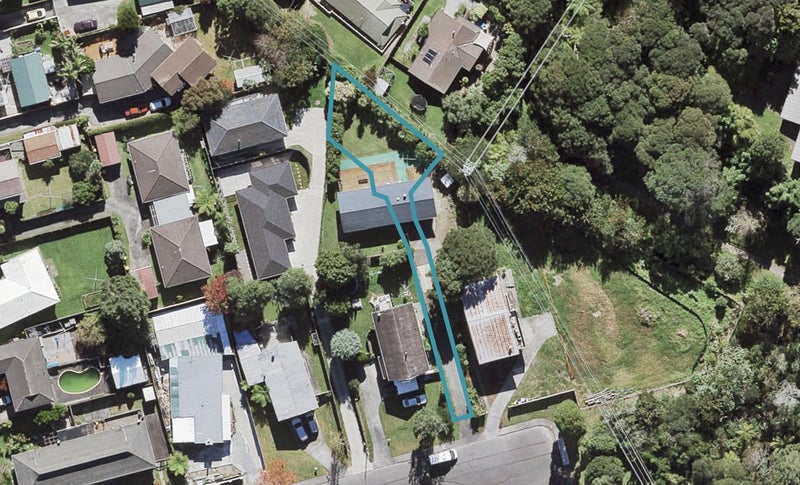 12B Blythe Place, Glendene, Auckland - Carousel 1