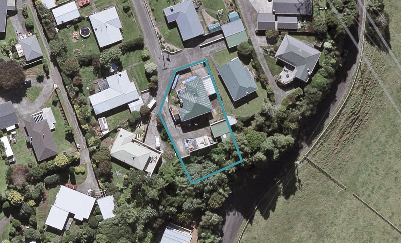 18H Saxton Road, Upper Vogeltown, New Plymouth - Carousel 1