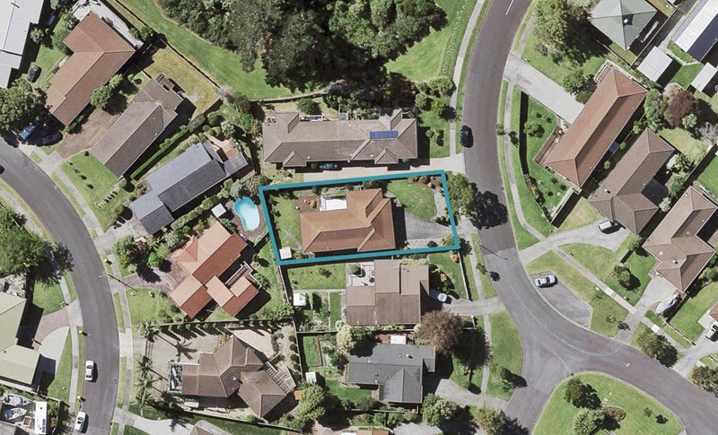 32 Cromdale Avenue, Highland Park, Auckland - Carousel 1