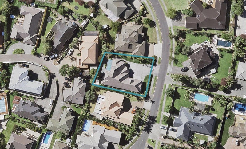 13 Burnaston Court, Dannemora, Auckland - Carousel 1