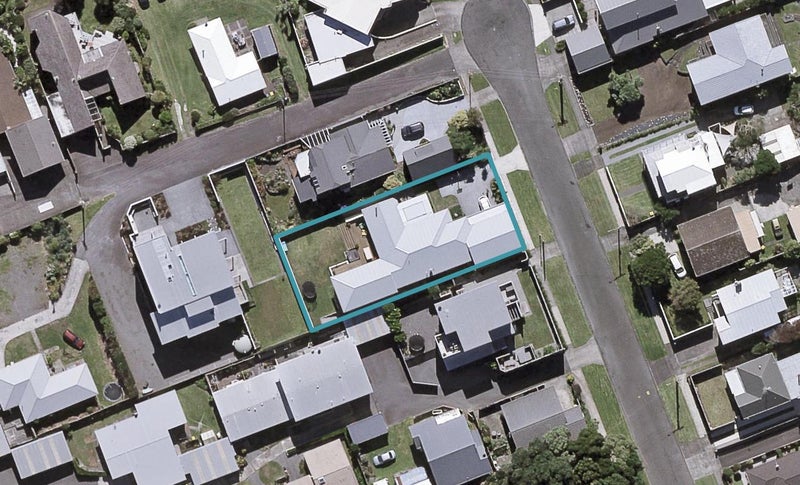 10 Sackville Street, Fitzroy, New Plymouth - Carousel 1