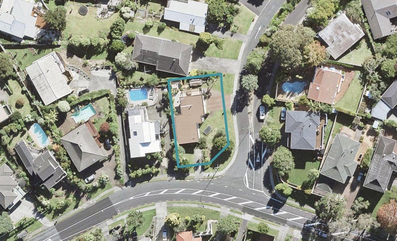 227 Glamorgan Drive, Torbay, Auckland - Carousel 1