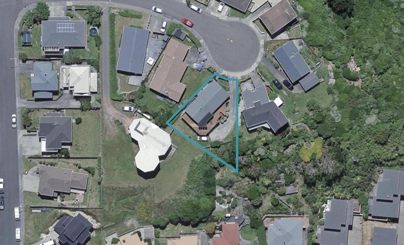 26 Sunhaven Drive, Newlands, Wellington - Carousel 1