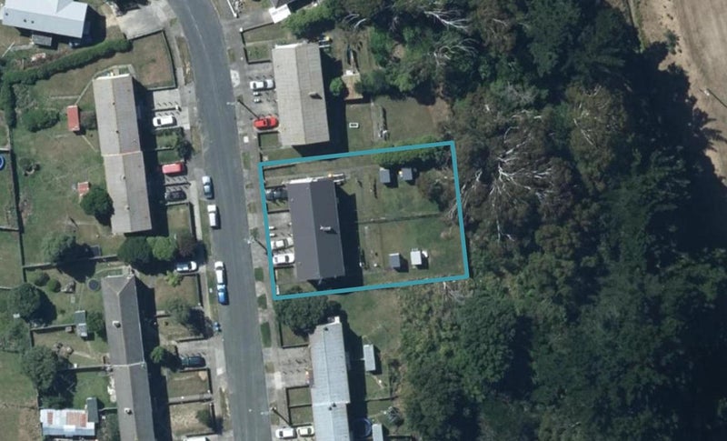 23 Cheshire Street, Cannons Creek, Porirua - Carousel 1