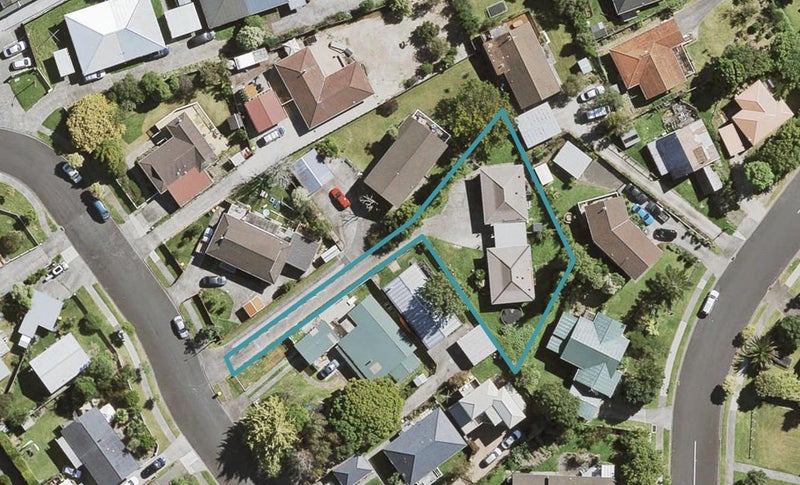 7 Denver Avenue, Sunnyvale, Auckland - Carousel 1
