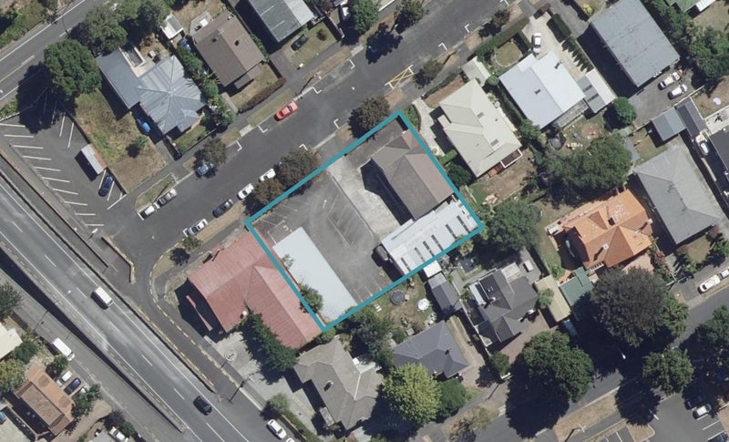 10 Myrtle Street, Hamilton East, Hamilton - Carousel 1