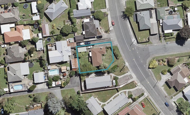 17 Totara Park Road, Clouston Park, Upper Hutt - Carousel 1