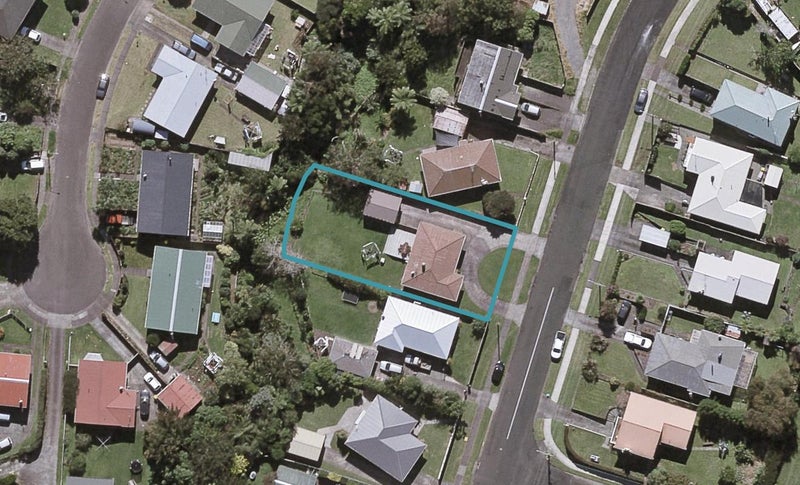 12 Oranga Street, Marfell, New Plymouth - Carousel 1