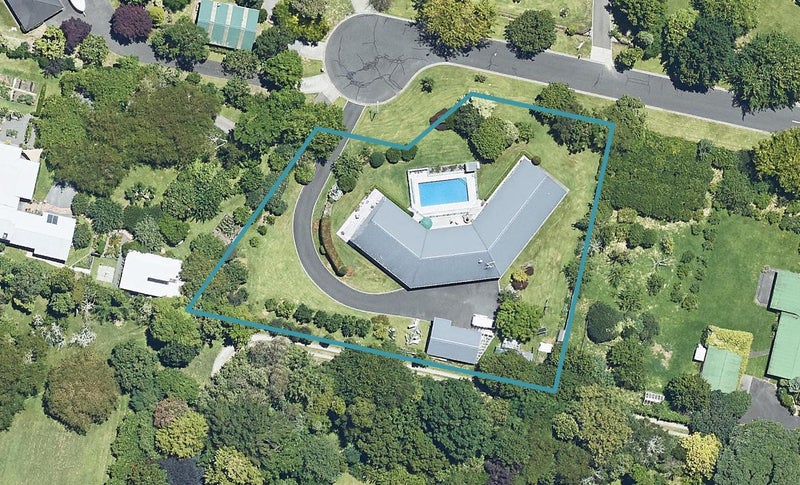1 Saville Place, Pyes Pa, Tauranga - Carousel 1