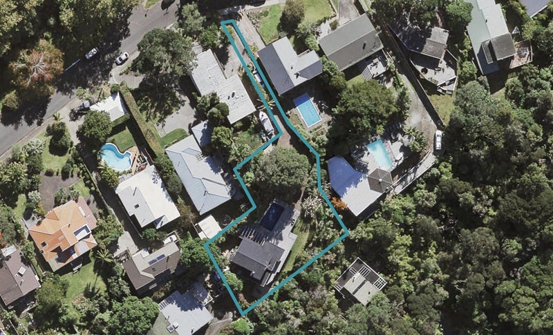 3 Learmonth Avenue, Birkenhead, Auckland - Carousel 1