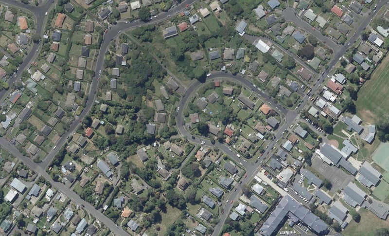 14 Craighall Crescent, Wakari, Dunedin - Carousel 1