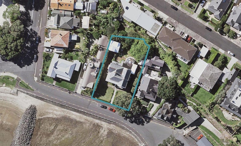 60 King Edward Parade, Devonport, Auckland - Carousel 1