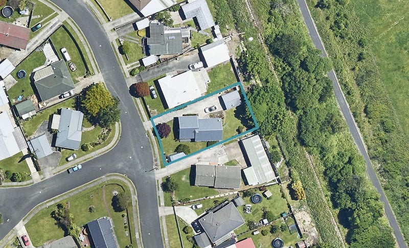 56 Barnard Road, Fairy Springs, Rotorua - Carousel 1