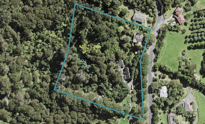 77 Parker Road, Oratia, Auckland - Carousel 1