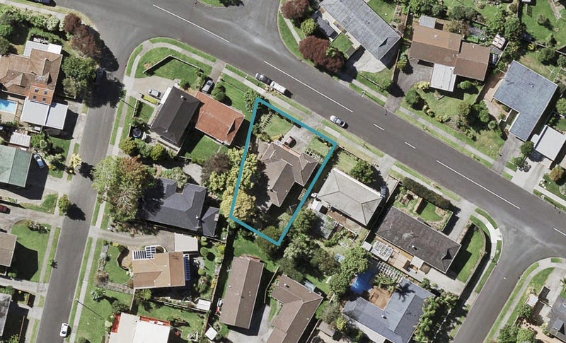 9 Whiteacres Drive, Sunnyhills, Auckland - Carousel 1