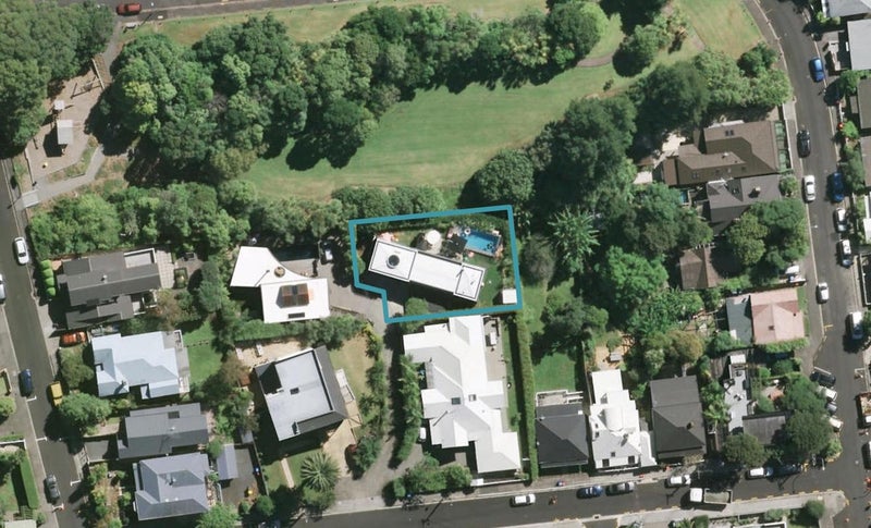 2B Elizabeth Street, Freemans Bay, Auckland - Carousel 1