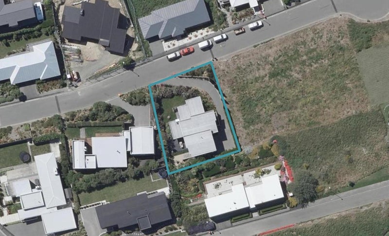 6 Stoneyridge Close, Mount Pleasant, Christchurch - Carousel 1