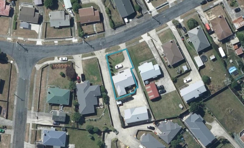 17 Opapa Street, Titahi Bay, Porirua - Carousel 1