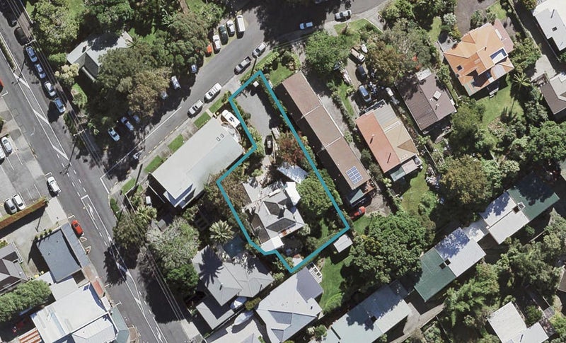 3 Glade Place, Birkenhead, Auckland - Carousel 1