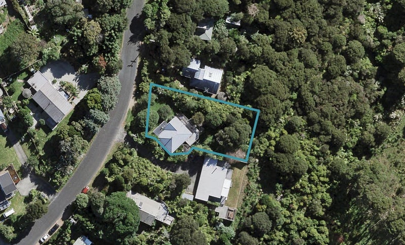 28 Karaka Road, Oneroa, Waiheke Island - Carousel 1