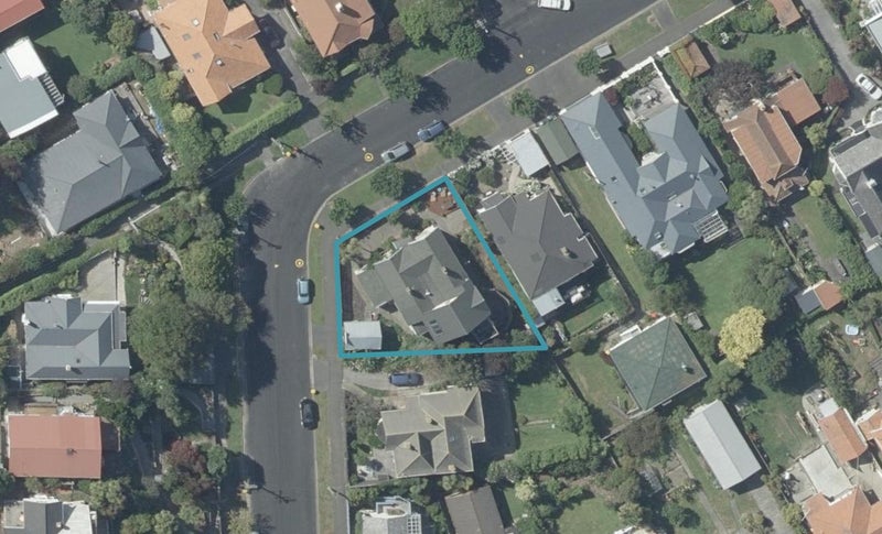 21 Valpy Street, Saint Clair, Dunedin - Carousel 1