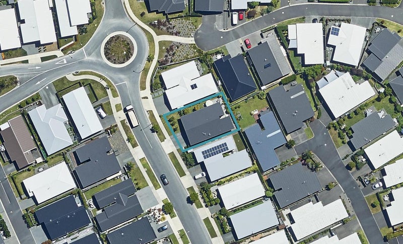 20 Saint Pauls Drive, Brookfield, Tauranga - Carousel 1