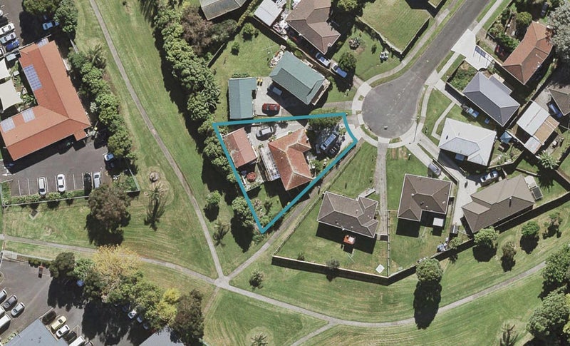 7 Purley Place, Mangere, Auckland - Carousel 1