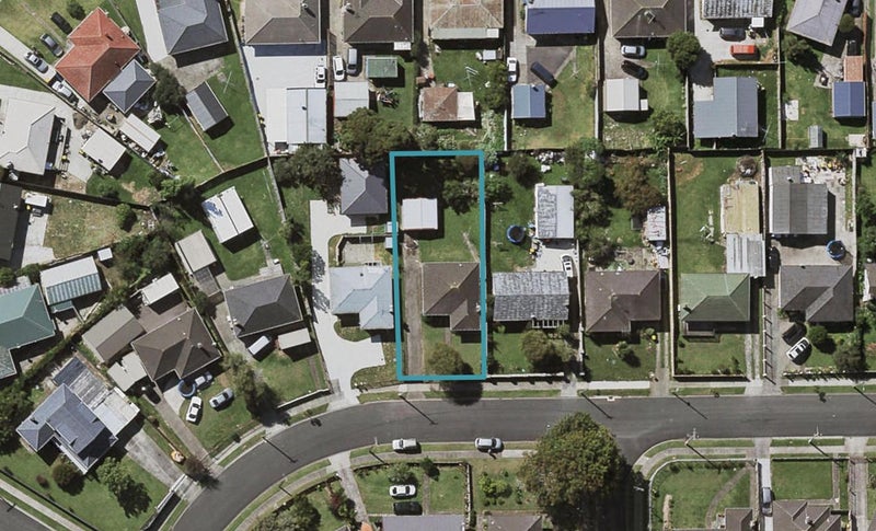 41 Tyrone Street, Otara, Auckland - Carousel 1