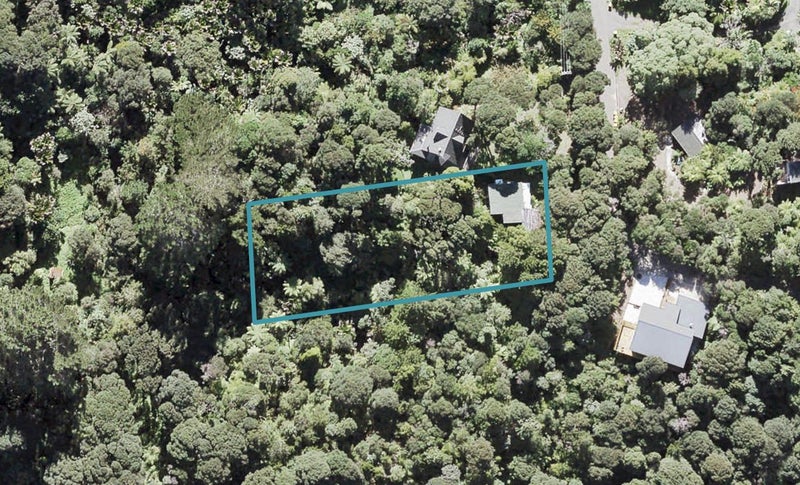 17 Kilgour Terrace, Huia, Auckland - Carousel 1