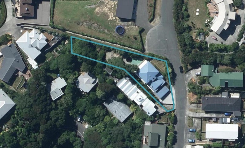31 The Track, Plimmerton, Porirua - Carousel 1