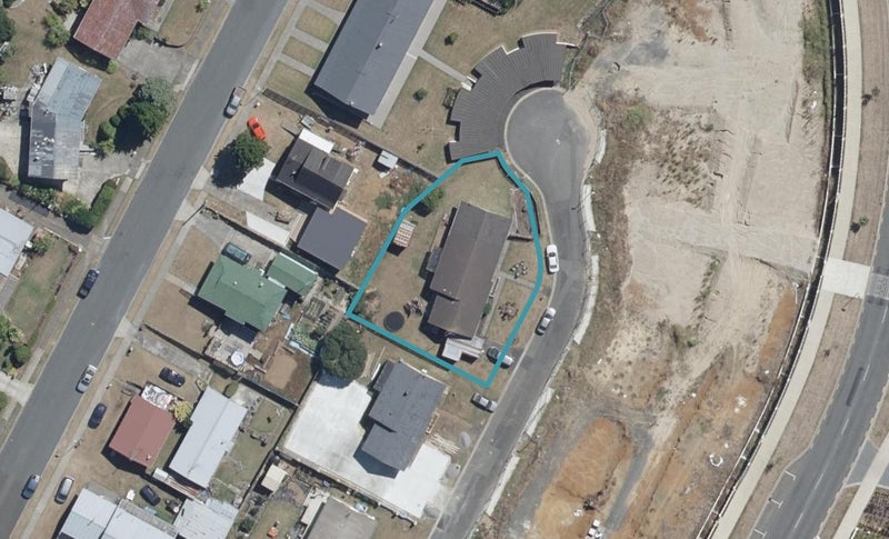 8 Boyack Drive, Temple View, Hamilton - Carousel 1