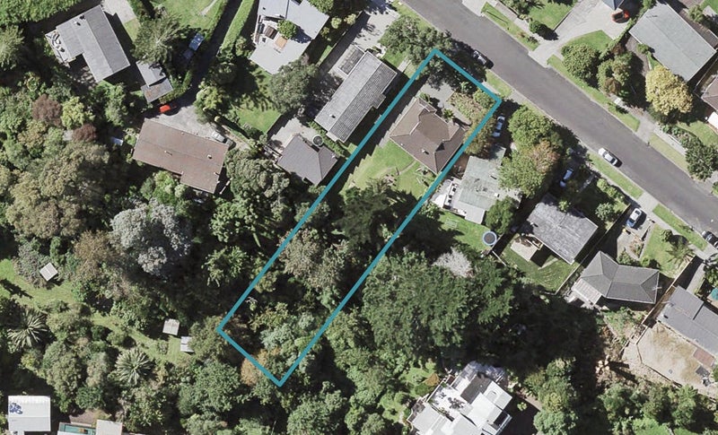 16 Cheriton Road, Mellons Bay, Auckland - Carousel 1