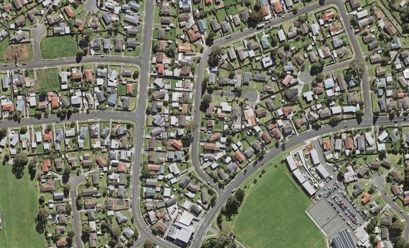 3/9 Chelburn Crescent, Mangere East, Auckland - Carousel 1
